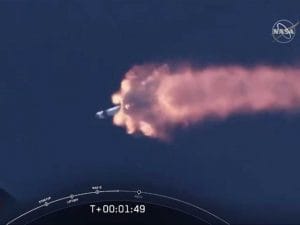 El cohete Falcon 9 sale disparado tal y como estaba previsto con la cápsula Crew Dragon
